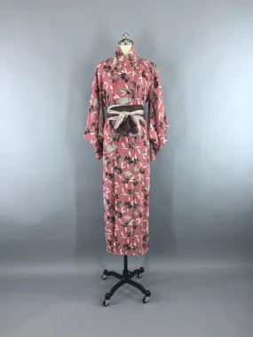 1950s Vintage Silk Kimono Robe with Mauve Pink Floral Print