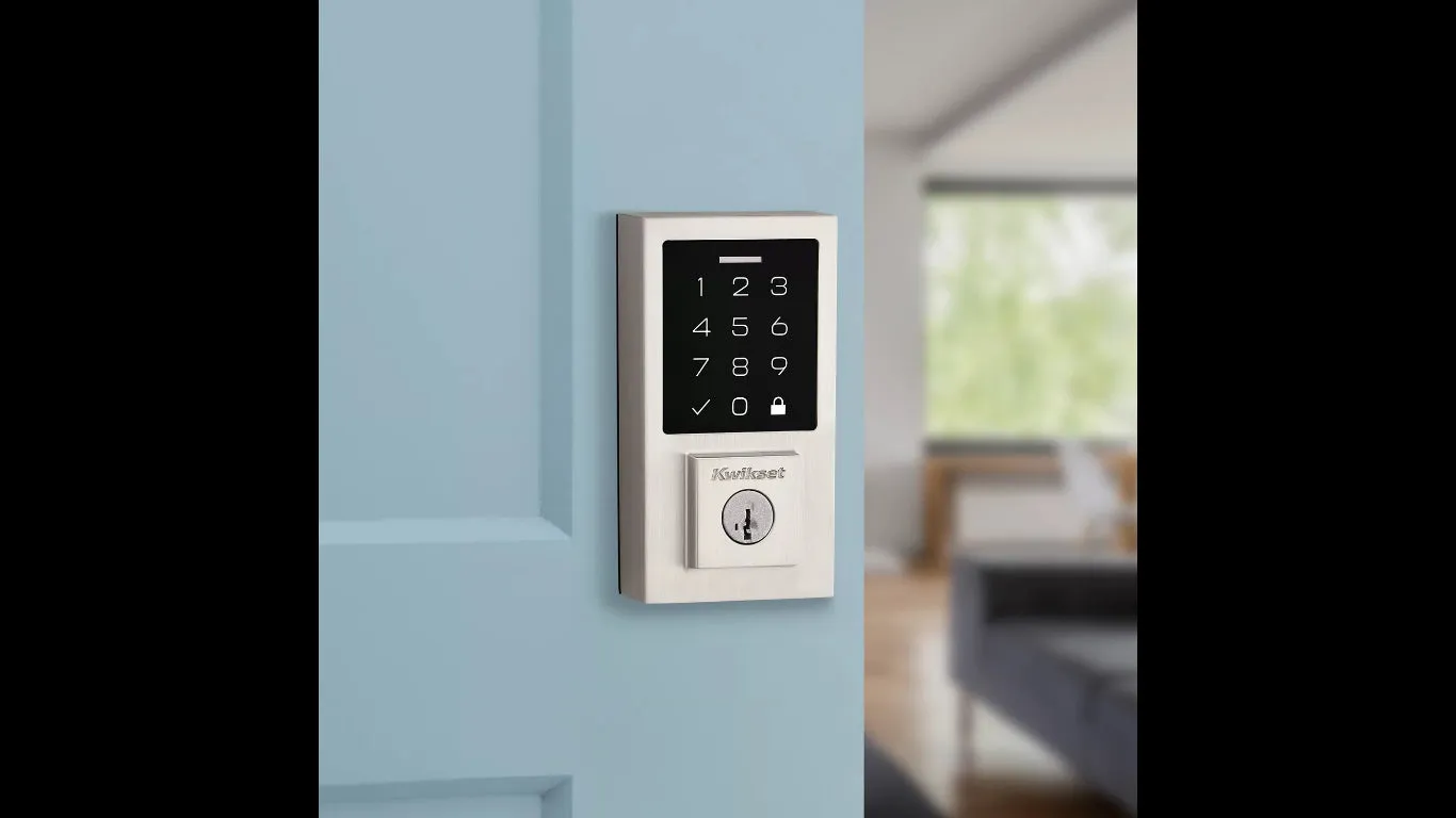 270 Smart Lock Touchscreen in Black