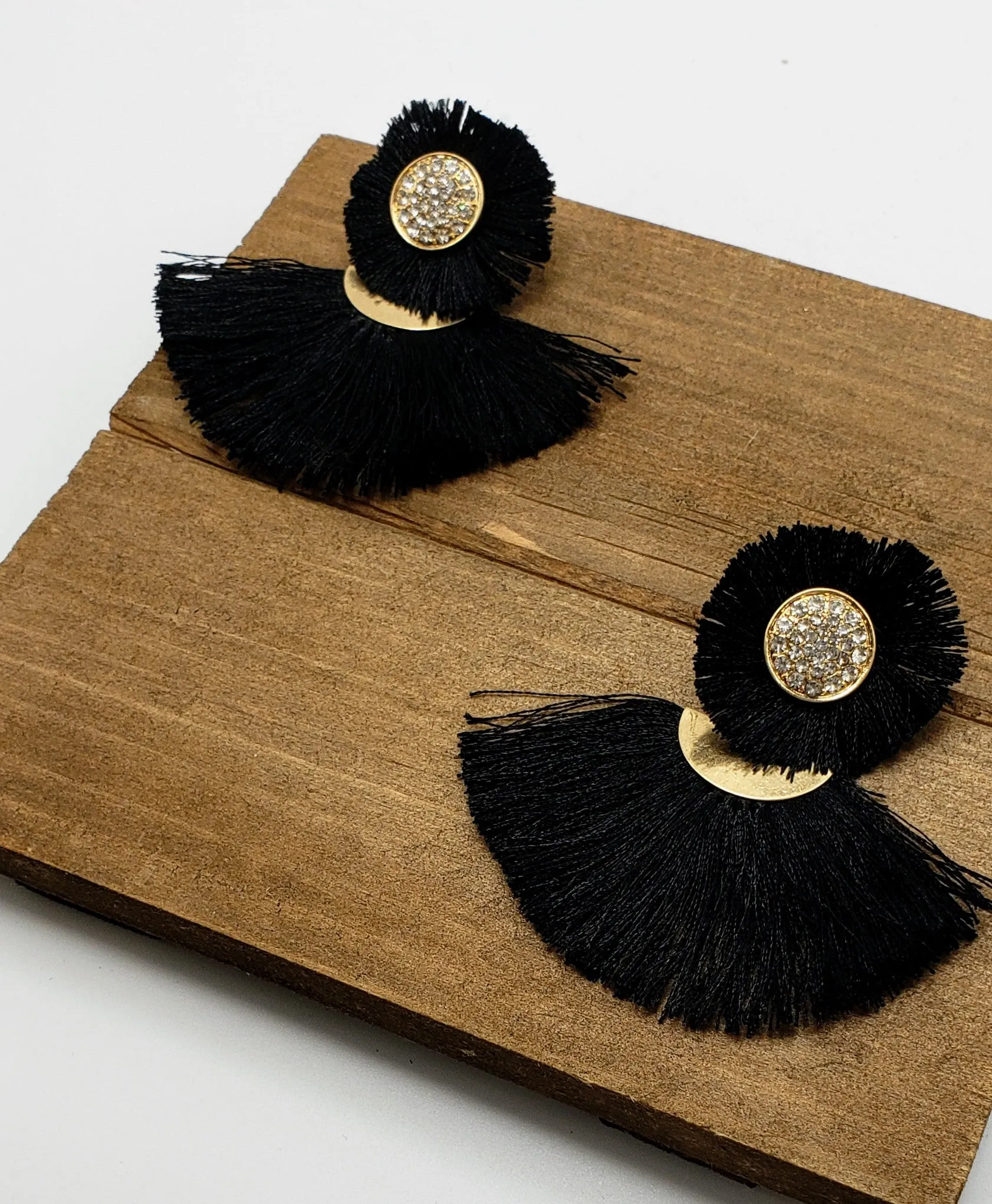 Fan out- Black Fringe Earrings