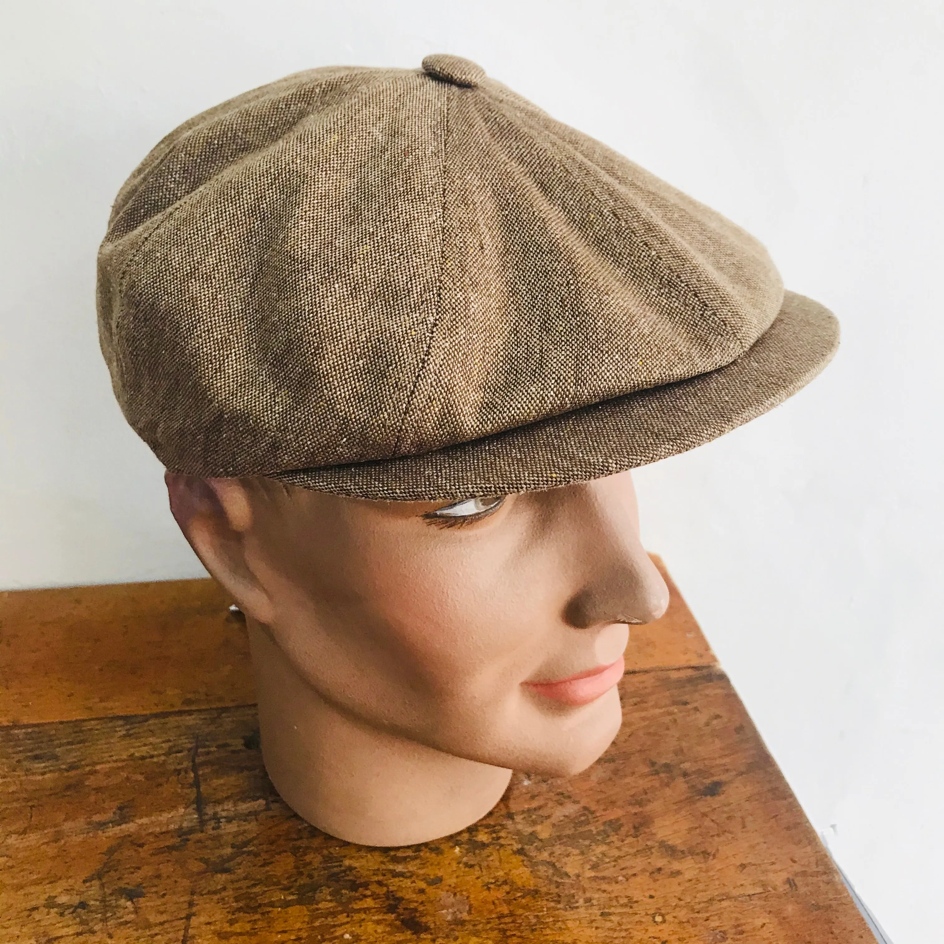 Flèchet - Silk 8 panel Cap  - Beige