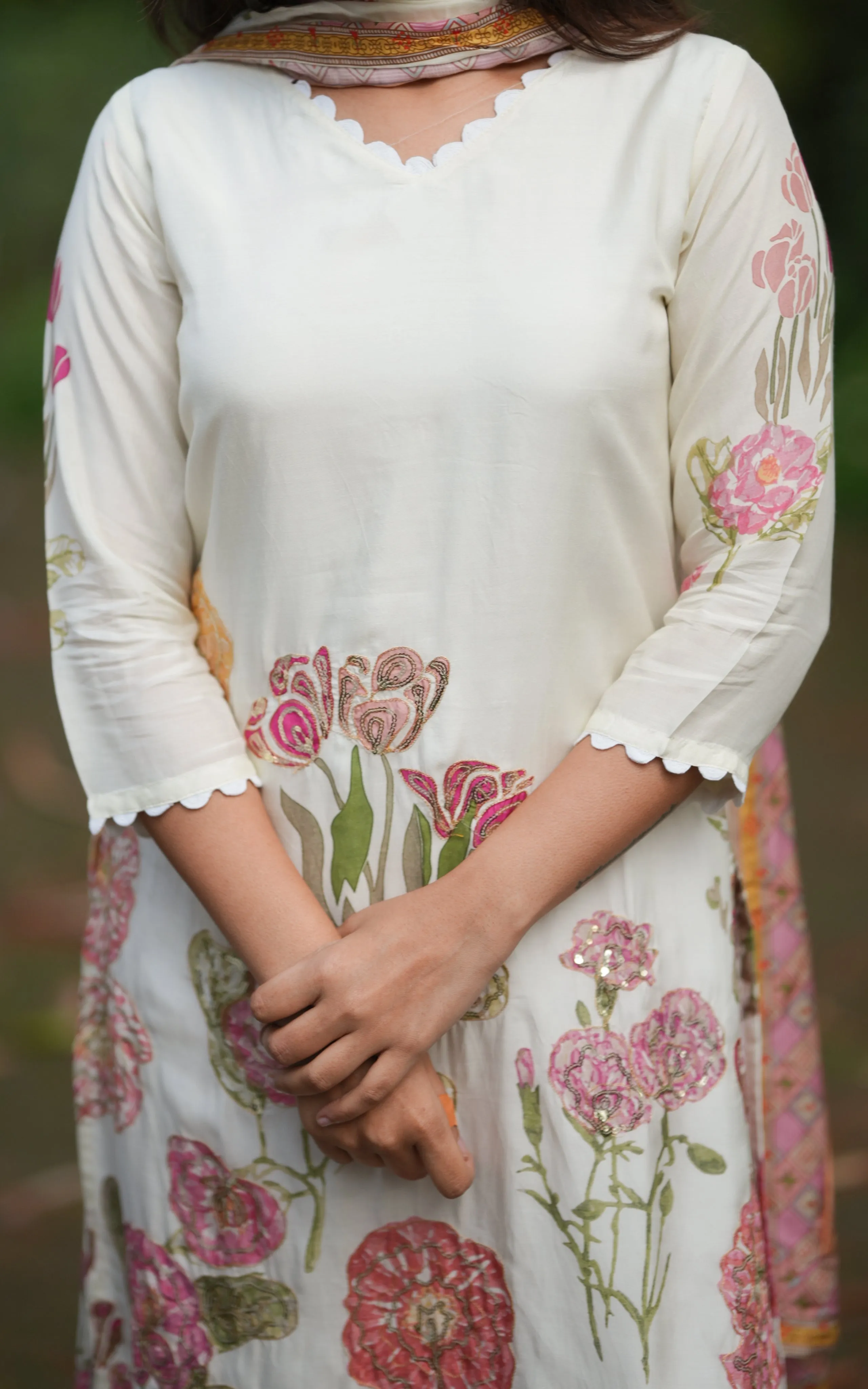 Ilakkiya (Kurti Dupatta)