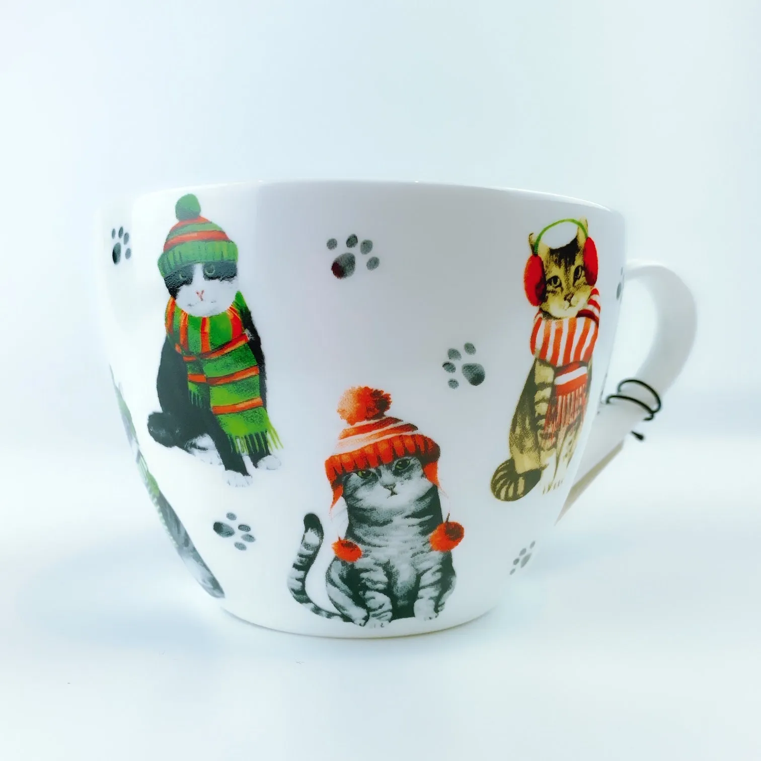 Portobello By Design 'Hello Winter' Cats with Scarf & Hat Bone China XL Coffee Mug Tea Cup 20 oz