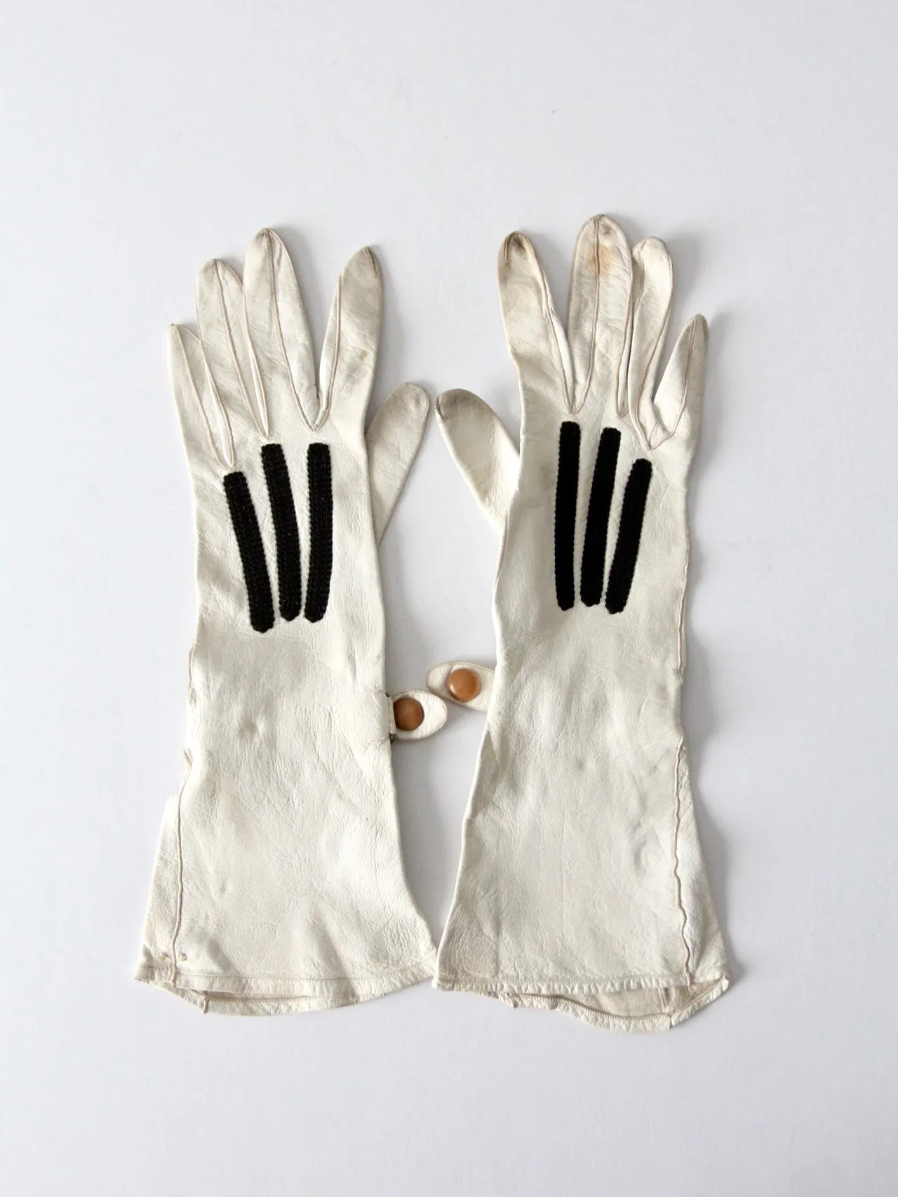 vintage leather driving gloves